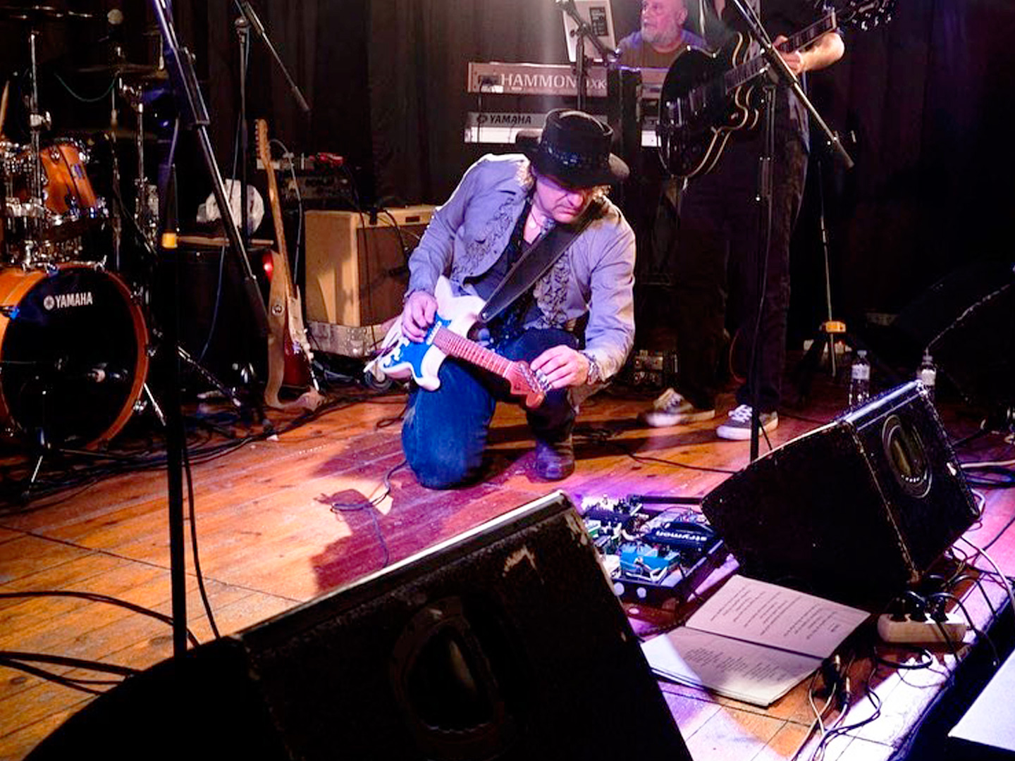 Pepe J. Gómez Trío - Music Bar Yesterday